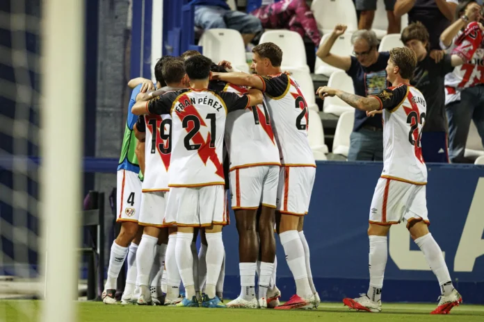 Fútbol/Primera.- (Previa) El Rayo necesita una alegría en Butarque y el Villarreal vuelve a casa ante un Dépor al alza