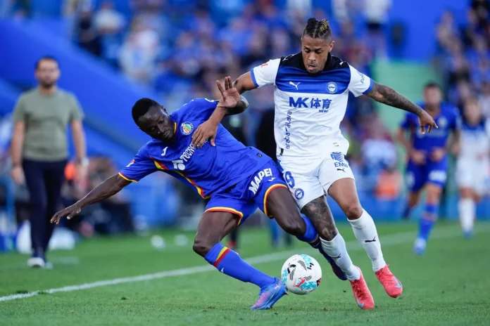 Fútbol/Primera.- (Previa) Mendizorroza abre la Liga contra el Getafe y el Pizjuán recibe al Rayo