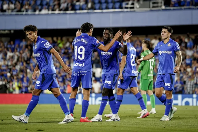 Fútbol/Primera.- Soria y Ünal levantan al Getafe contra el Racing