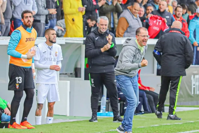 Fútbol.- Real Betis y AD Ceuta aplazan el amistoso de la Cartuja y plantean su celebración en la Ciudad Autónoma