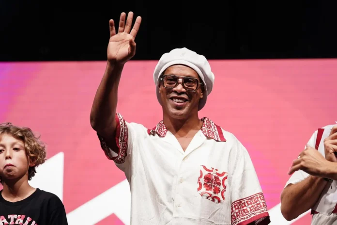Fútbol.- Ronaldinho se une al Ravenna: "Estoy en forma, sueño con marcar mi gol 300"