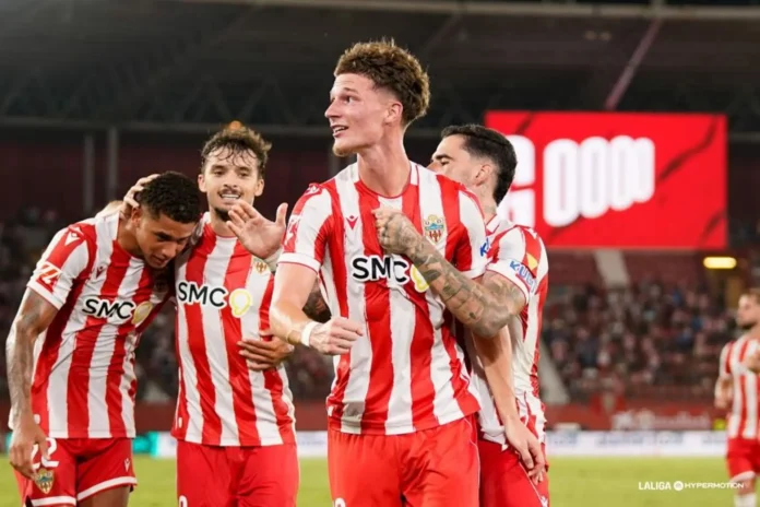 Fútbol/Segunda.- (Crónica) El Almería golea al recién ascendido Eldense y el Sabadell empata en El Molinón