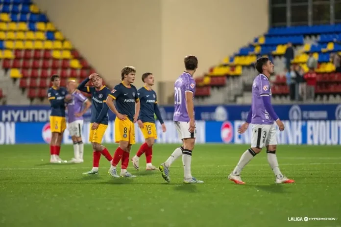 Fútbol/Segunda.- (Crónica) El Burgos gana en Andorra y se mete en zona de 'Playoff'
