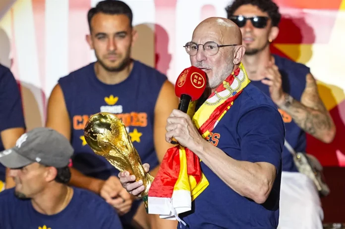 Fútbol/Selección.- De la Fuente ofrece este viernes su primera lista tras el Mundial para el asalto a la Nations