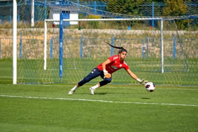 Fútbol/Selección.- Laia López: "No tengo prisa, no me voy a meter más presión de la que debo"