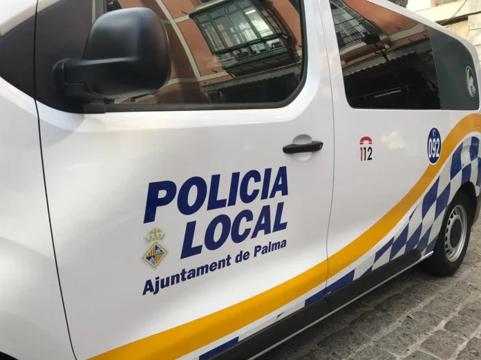 Fútbol.- Ultras del RCD Mallorca atacan el bar Atlético Baleares, antes del derbi de Segunda RFEF