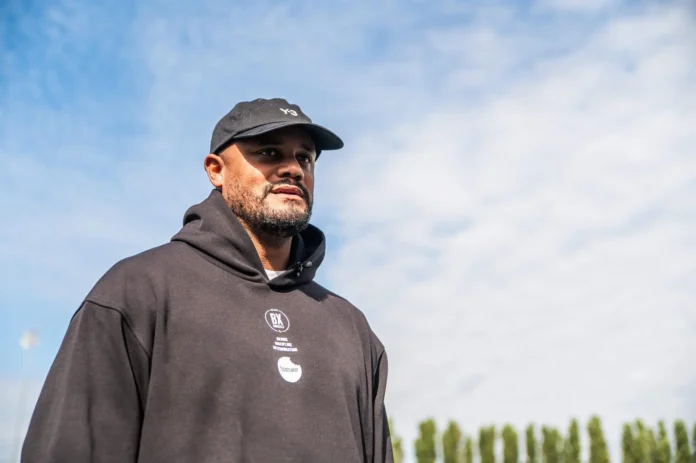 Fútbol.- Vincent Kompany se encuentra "estable", pero estará unas semanas de baja tras desmayarse en un entrenamiento