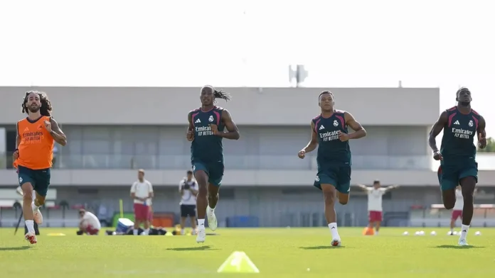 Fútbol.- Yan Diomande completa su primer entrenamiento con el grupo y llevará el dorsal '25'