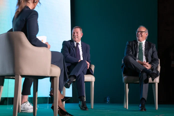 García-Page reclama la instalación de empresas en los territorios que “hacemos el esfuerzo por producir energía” y que “no pase como con el agua”