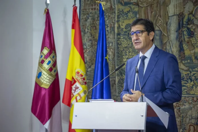 Gobierno C-LM confía en que se procese a Cospedal por sus audios y el PSOE pide "coherencia" a Núñez para criticarla
