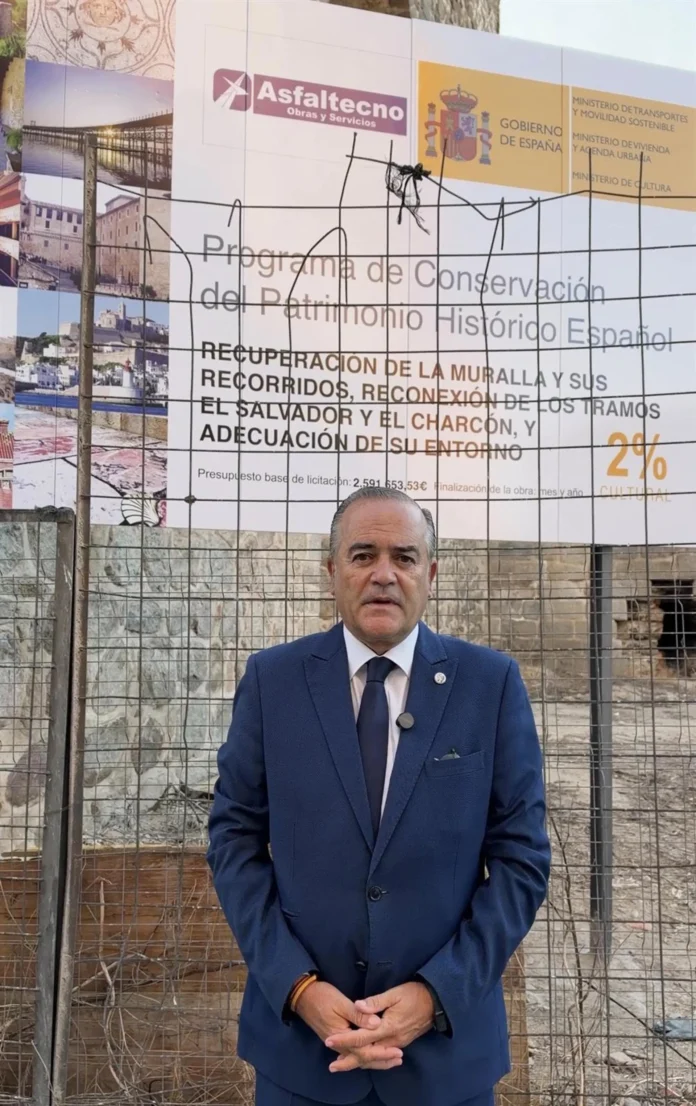 Gregorio: "Es un hito histórico que vayamos a conectar los tramos de muralla de El Salvador y El Charcón"