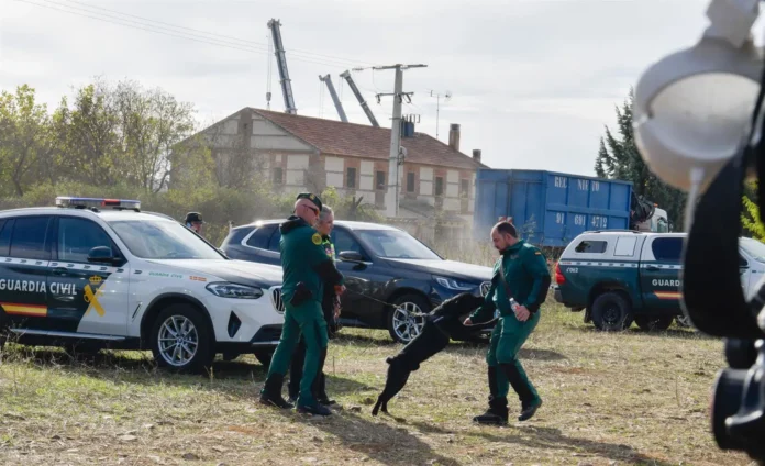 Guardia Civil peina "palmo a palmo" los vagones en busca de las últimas víctimas antes de cerrar operativo