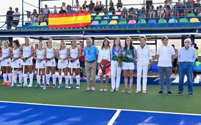 Hockey hierba.- Santander rinde homenaje a Beatriz Pérez, jugadora que más veces ha lucido la camiseta de España