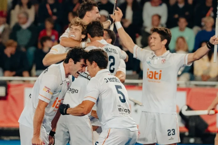 Hockey hierba/Selección.- España remonta a la anfitriona Países Bajos y luchará por ser campeona del mundo