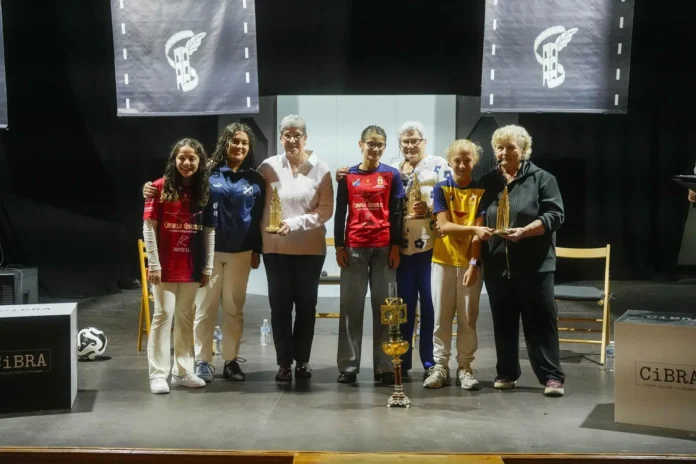 'Kubalita', 'Quilla' e Isabel Fuentes recogen el Premio Alice Guy por su papel como "pioneras" en el fútbol femenino