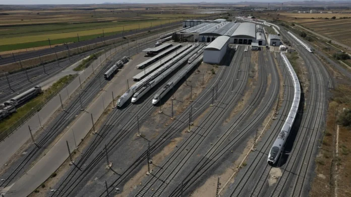 La CNMC pide a Renfe que permita el acceso de trenes de Iryo al taller de La Sagra (Toledo)