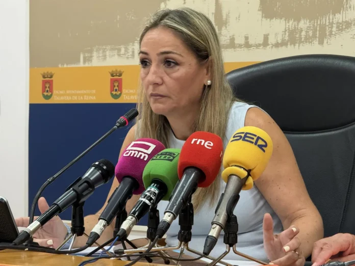 La edil de Festejos en Talavera denuncia amenazas e insultos a través de perfiles falsos y avanza acciones legales