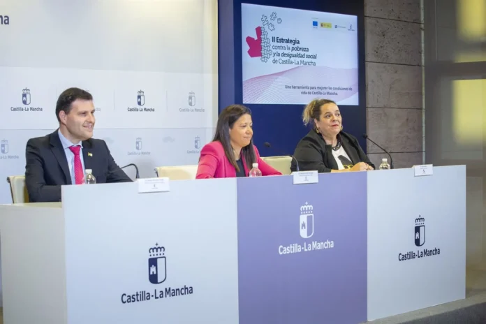 La II Estrategia contra la pobreza y la desigualdad de C-LM duplica sus acciones y contará con 3.000 millones hasta 2030