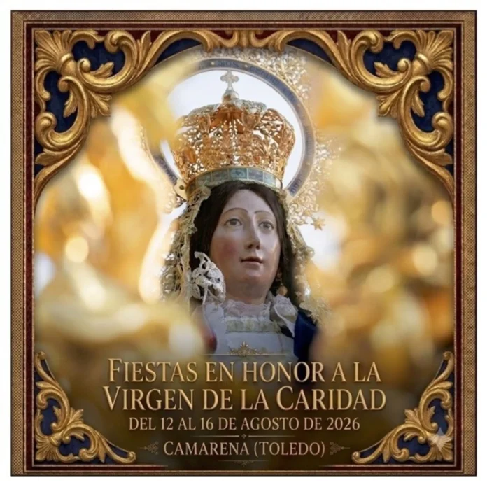 La Virgen de la Caridad se prepara para regresar a su carroza en Camarena en las fiestas patronales del 875 aniversario