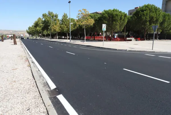 Las obras de renovación del firme de varias calles del barrio de Santa María de Benquerencia avanzan a buen ritmo