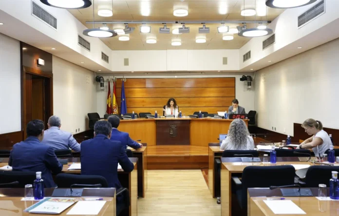 Lista para ir al pleno la Ley de Espectáculos de C-LM que incorpora 3 enmiendas del PSOE, 3 de Vox y 27 del PP