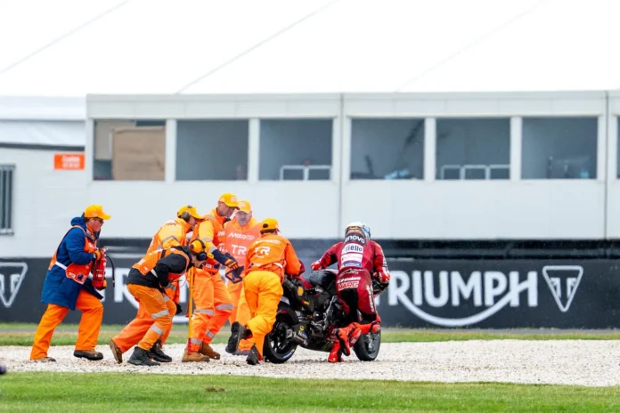 Motociclismo/GP Australia.- AV.- Marc Márquez gana la esprint y da un bocado al Mundial tras la caída de Jorge Martín