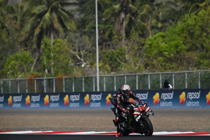 Motociclismo/GP Australia.- Bezzecchi lidera la 'Practice' de Australia por delante de Raúl Fernández y Marc Márquez