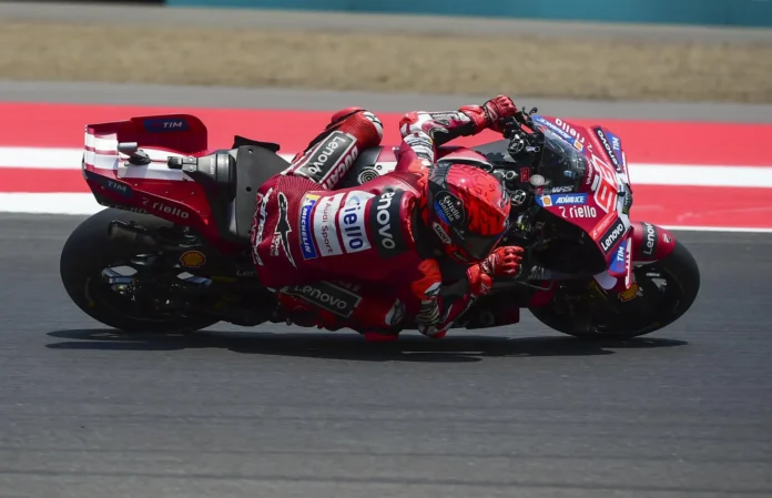 Motociclismo/GP Indonesia.- Marc Márquez aprovecha la escabechina de las Aprilia y recupera el liderato de MotoGP
