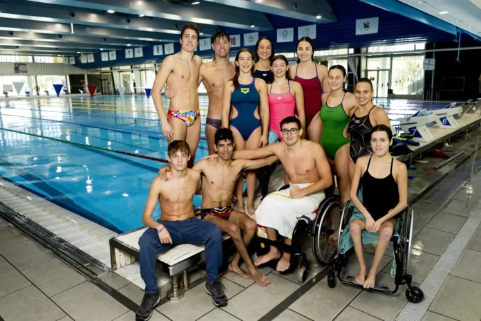 Natación.- El Equipo AXA de Promesas Paralímpicas de Natación comienza a preparar los Juegos en el CAR de Sant Cugat