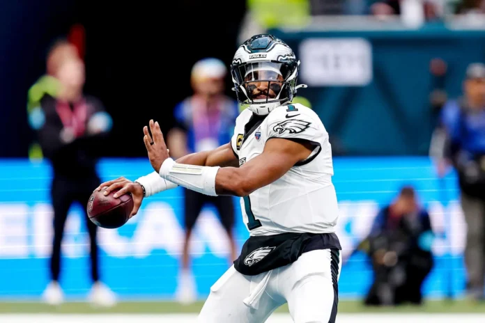 NFL.- Jalen Hurts, baja indefinida en los Eagles por una trombosis venosa profunda y embolias pulmonares bilaterales