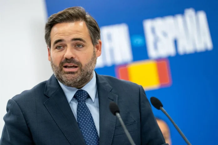 Núñez defiende que el PP quiere que el país avance y deje atrás "la España de las cloacas del Gobierno de Sánchez"