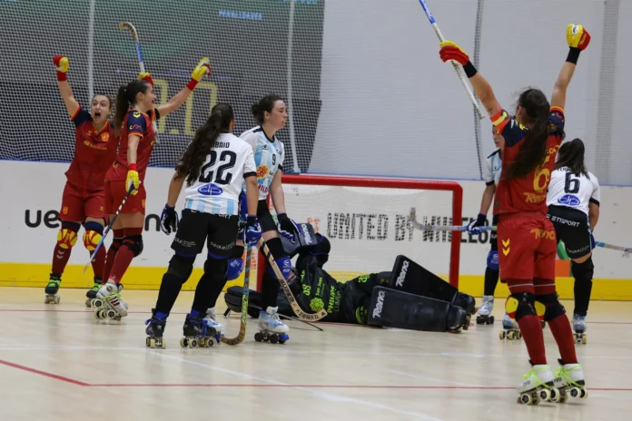 Patinaje.- La selección femenina de hockey patines se mete en semifinales de los World Skate Games