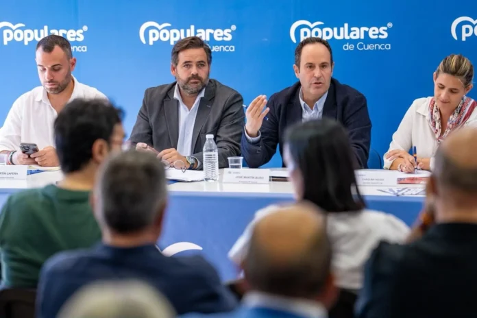 PP C-LM afirma que Page se ausenta del Comité Federal del PSOE porque "lo tiene todo pactado con Sánchez"