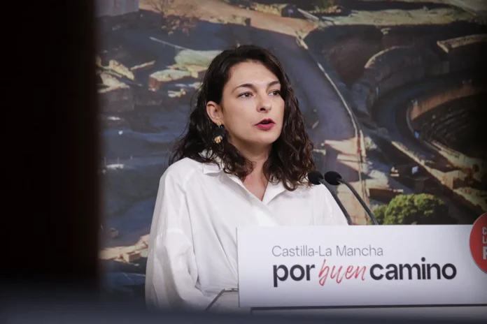 PSOE afea a Núñez que Génova no cuente con él "para nada" después de situar a Velázquez en la lista al Congreso