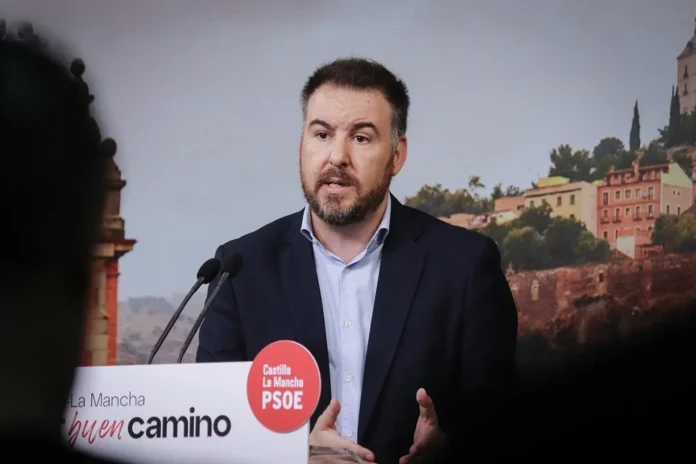 PSOE C-LM evita valorar una posible convocatoria de elecciones: "Hoy lo importante es la votación de los decretos"