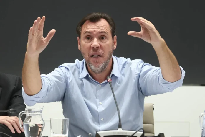 Puente remarca a la oposición que el PSOE nunca pidió la dimisión de Ana Pastor por el accidente de Angrois