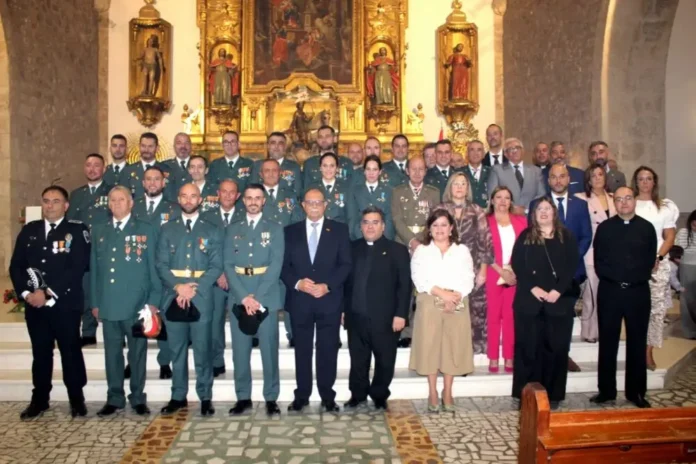 Quintanar rinde homenaje a la Virgen del Pilar y a la Guardia Civil