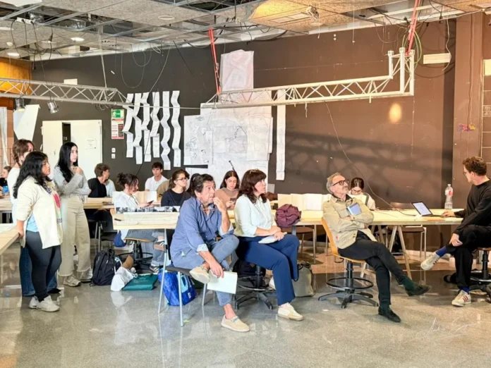 reunion-alumnos-arquitectura-2.17-10-25-1200x900 Alumnos arquitectura Toledo