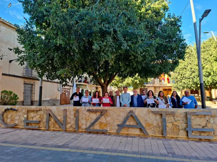 Ruiz Santos agradece a los participantes en el Taller Plus de Cenizate su trabajo y contribución al municipio