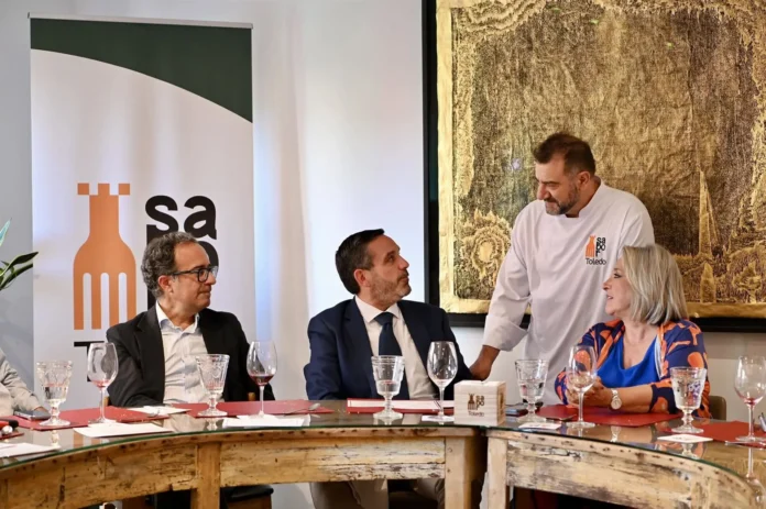 Sabor Toledo 2026 calienta motores en Madrid con un 'show cooking' a cargo de Sergio Fernández junto al Club Conecta