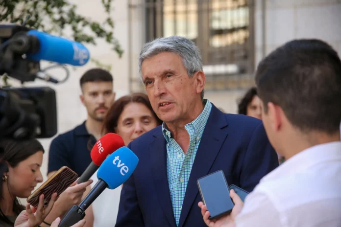 Sabrido no ve "razonable" que los diputados socialistas de C-LM rechacen el modelo de financiación de Sánchez