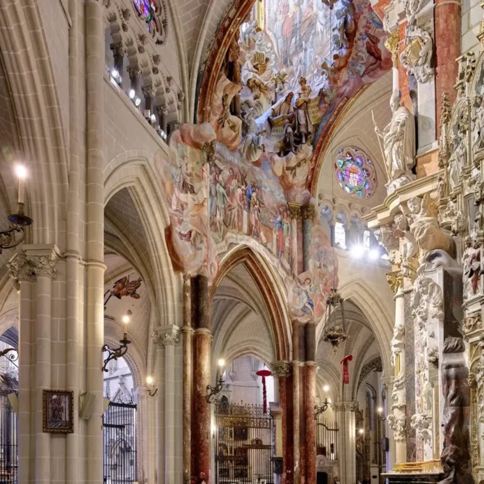 Santiago Sastre, Carlos Dueñas y Begoña González, ganadores del certamen 'La Catedral de Toledo. Diez miradas'