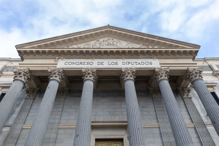 Sumar C-LM se queda sin representación en unas listas de Frente Amplio capitalizadas por IU