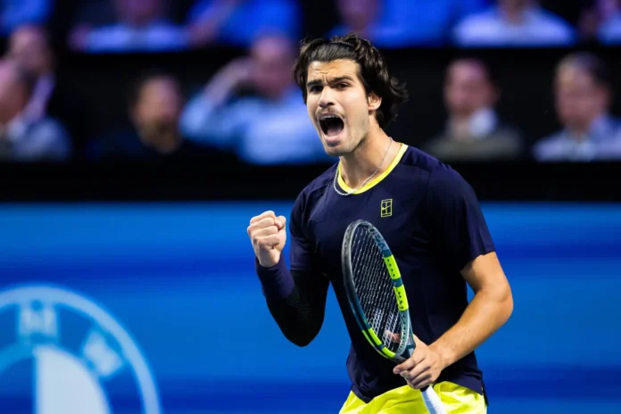 Tenis.- Carlos Alcaraz se divierte en su estreno en Viena