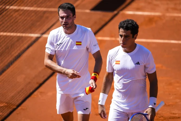 Tenis/Davis.- Pedro Martínez y Jaume Munar sacan el billete de España para la Final 8