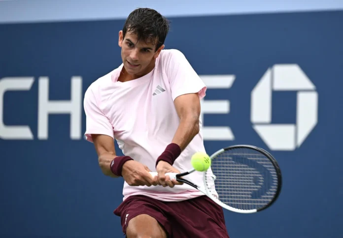 Tenis/Shanghái.- Jódar supera con otra remontada al noruego Ruud y se mete en semifinales del Masters 1000 de Shanghái