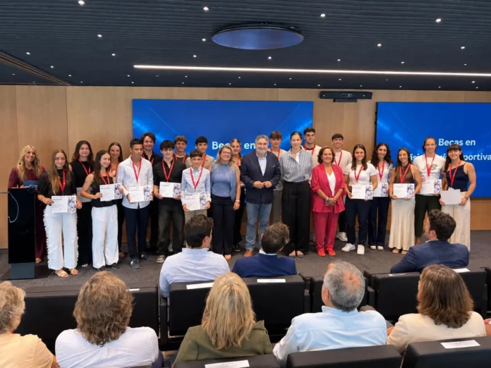 Varios.- Fundación BEPRO otorga 53 becas de ayuda psicológica y económica para tender "la mano a los que vienen detrás"