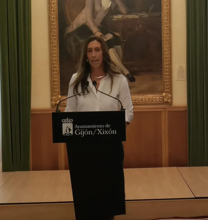 Vela.- Ángela Pumariega, número uno del PP por Asturias al Congreso, compatibilizará su cargo si sale elegida diputada