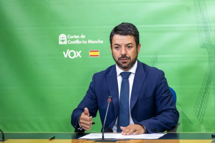 Vox C-LM denuncia que la veda cinegética se abra sin que Page cumpla "ni una sola de las medidas" del pacto por la caza
