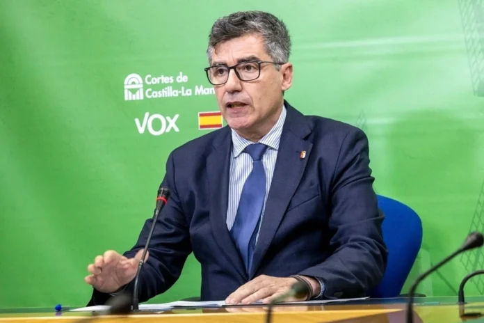 Vox critica el estado de la red autonómica de carreteras de C-LM y acusa a la Junta de falta de inversión
